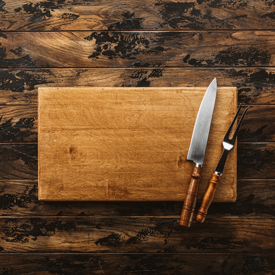 End-grain cutting board