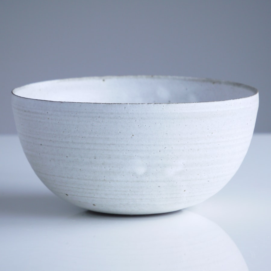 Fruit bowl — wide rim